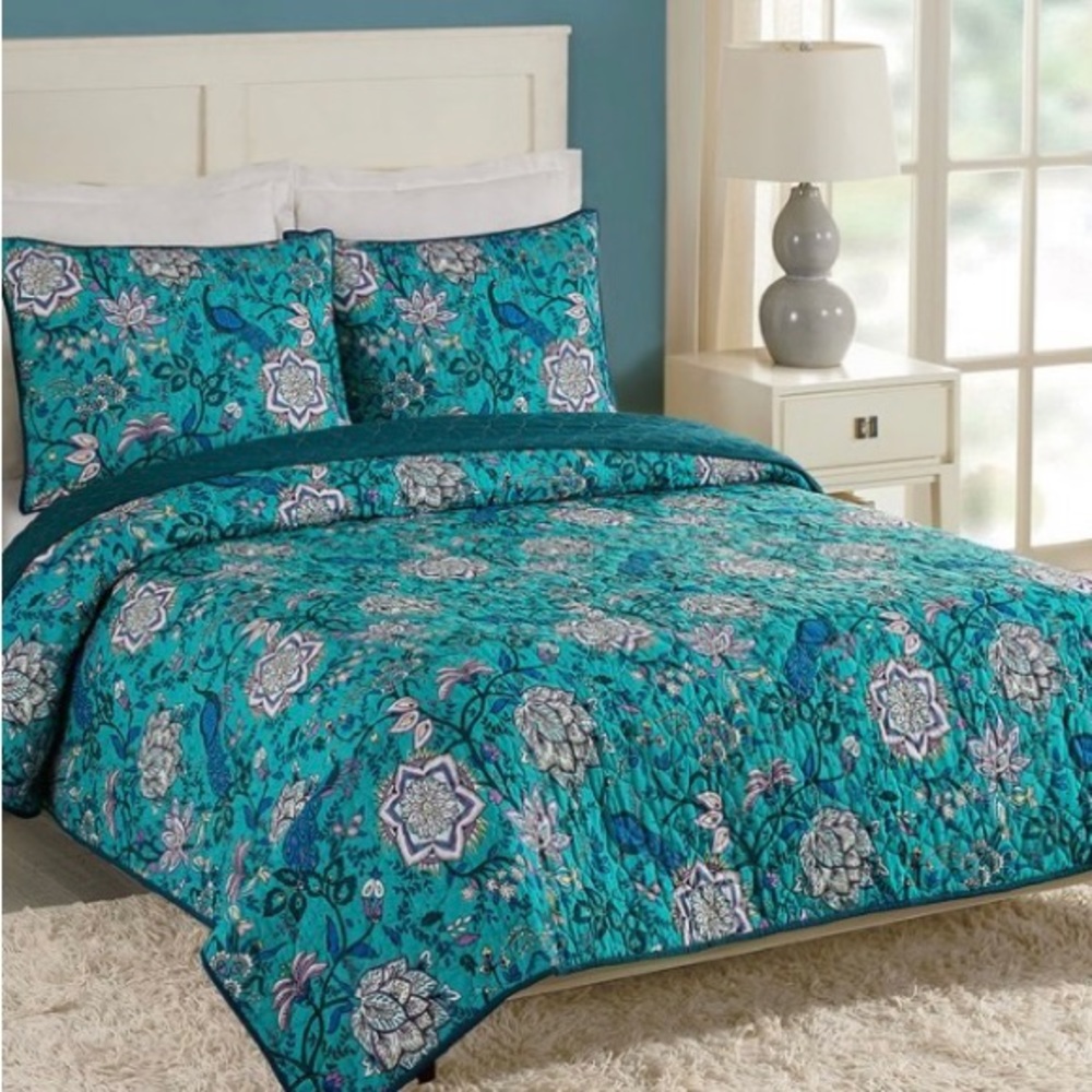 Vera Bradley 🦚 Quilt Set KING